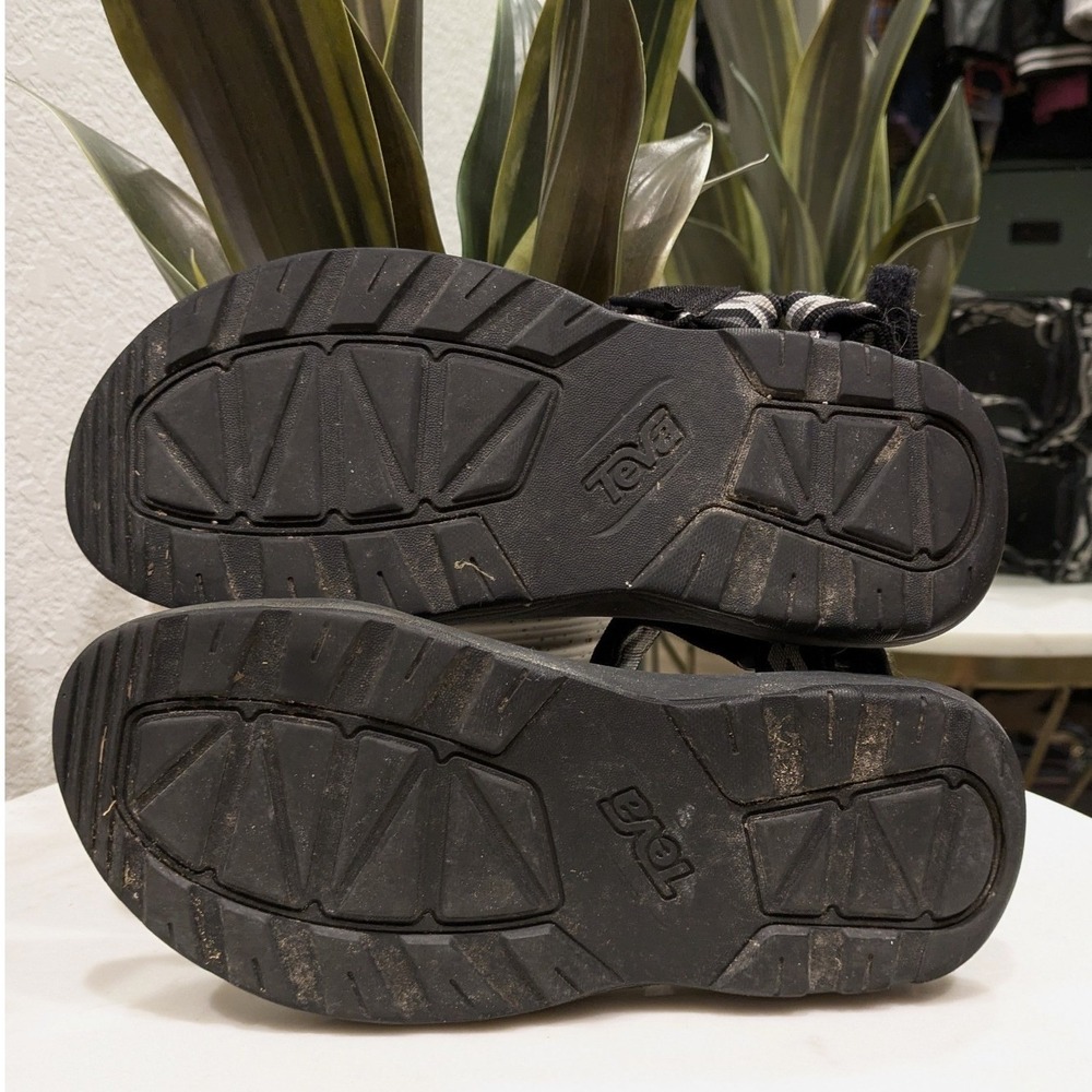 Teva Hurricane XLT2 Sandal Kids 5 Black Grey Geometric 1019390Y Outdoor Hiking - Picture 7 of 7